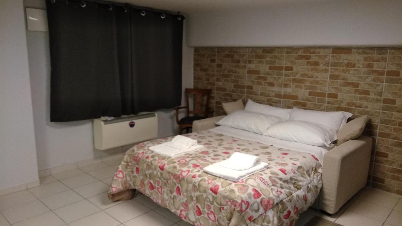 Monolocale Via Leopardi Hotell Pescara Exteriör bild